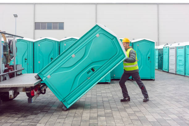 Porta potty delivery and setup in Lake Shastina, CA